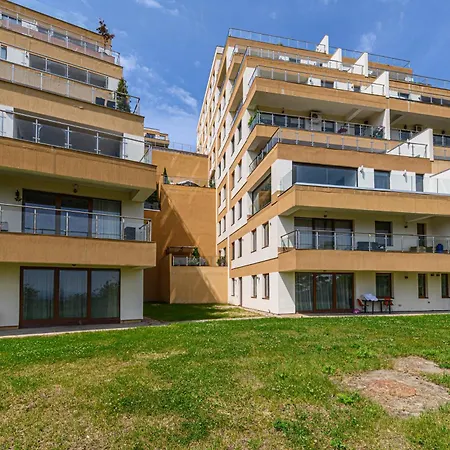 Apartment 2br Seasons Garden View